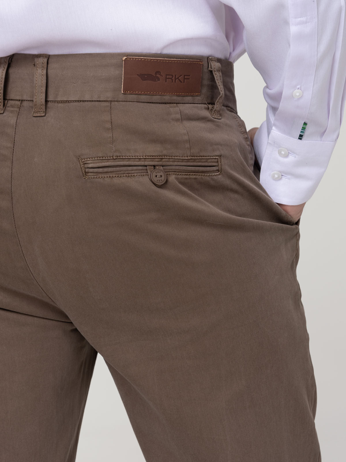 Pantalon Chino H Napoli Shitake Hombre 6