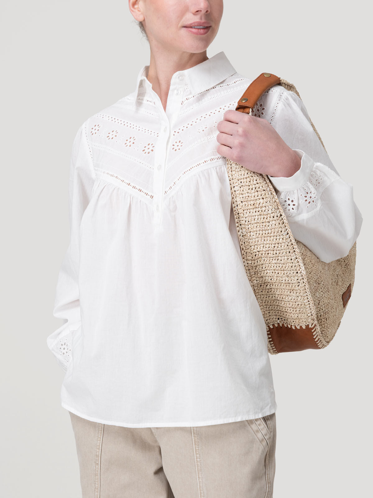 Blusa M/L M Almond Blanc Mujer 4