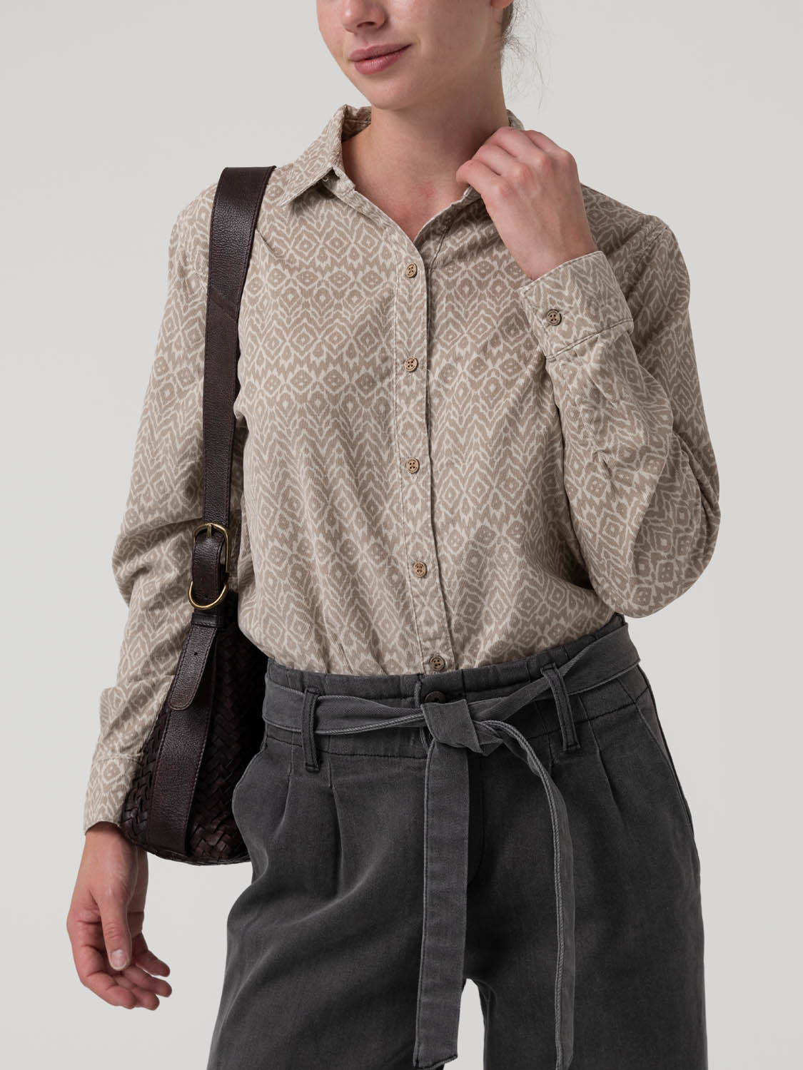 Camisa M/L M Genario Tawny Beige Mujer 4